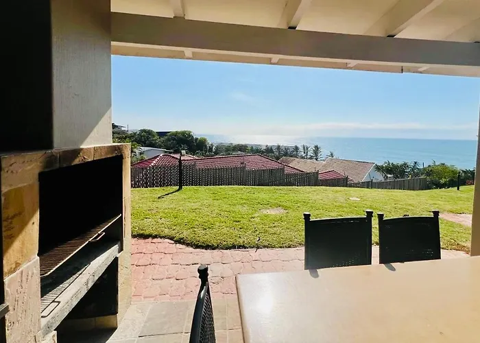 Chakas Rock Chalets 8 Seaview - Private Braai - 9 Hole Putt-Putt - Tennis