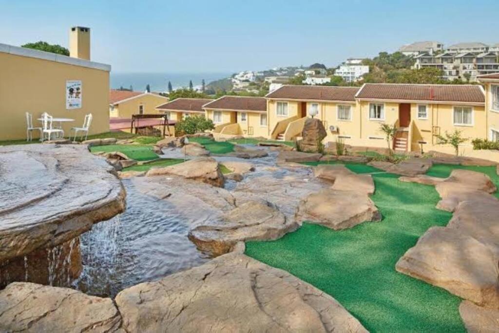 Apartamento Chakas Rock 8 Seaview - Private Braai - 9 Hole Putt-putt - Tennis