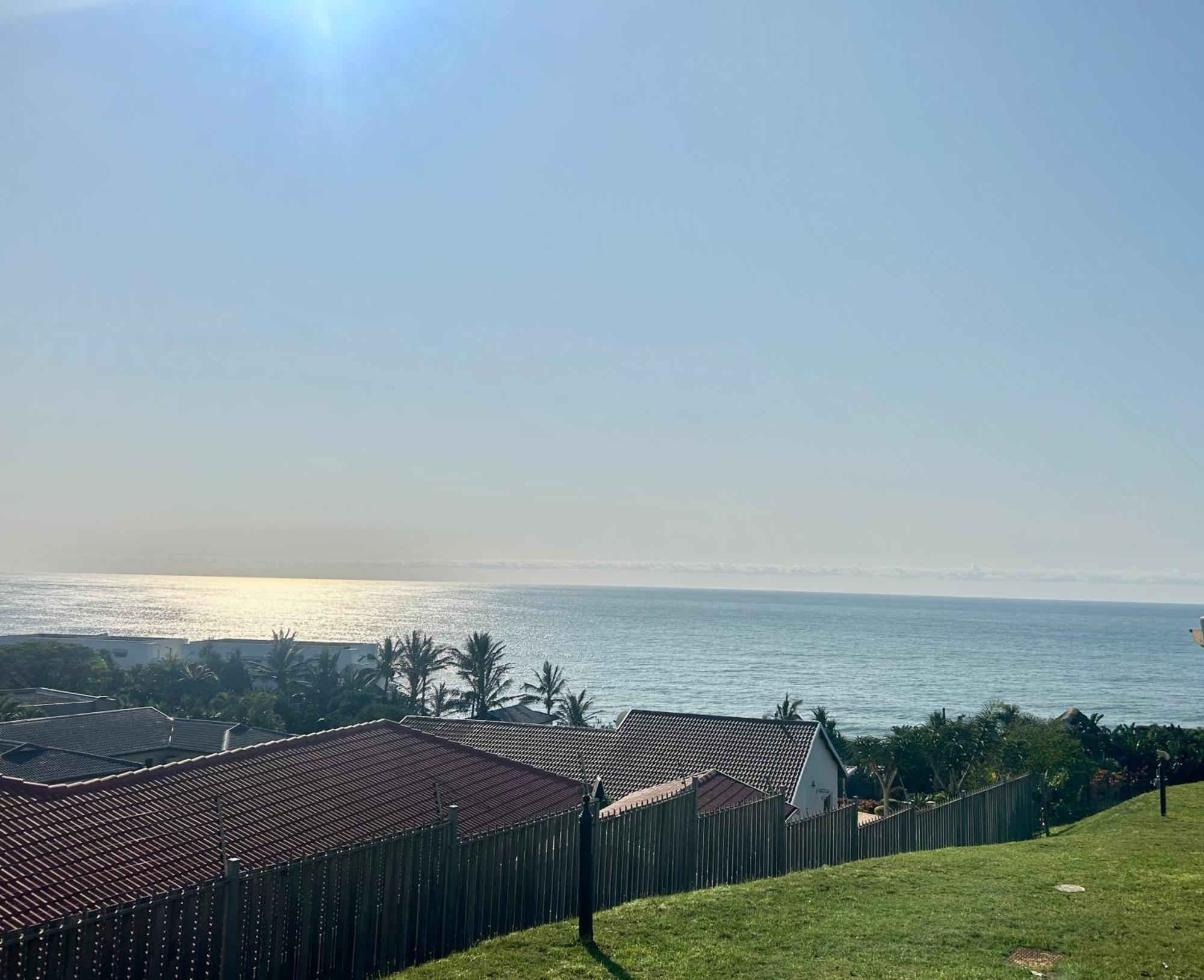 Chakas Rock 8 Seaview - Private Braai - 9 Hole Putt-putt - Tennis * Ballito